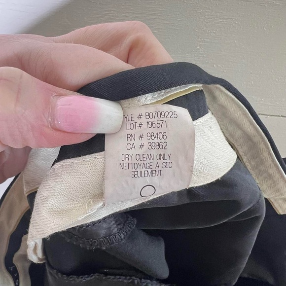 Theory • Black Wool Blend Style No B0709225 Straight Leg Ankle Slacks Size 6 - Picture 4 of 5